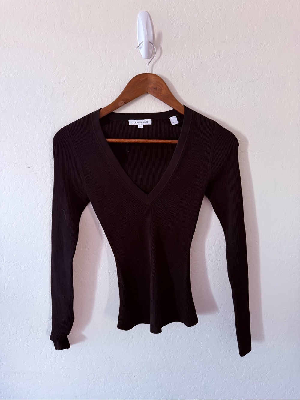 Veronica Beard Ribbed V-Neck Knit Top Women’s XS Black Stretch Sweater Designer